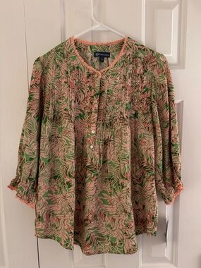 Democracy Pink & Green Leaf-Print Button Front Blouse